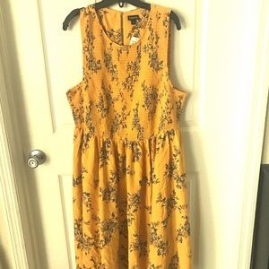 Beautiful Yellow Floral Midi Dress